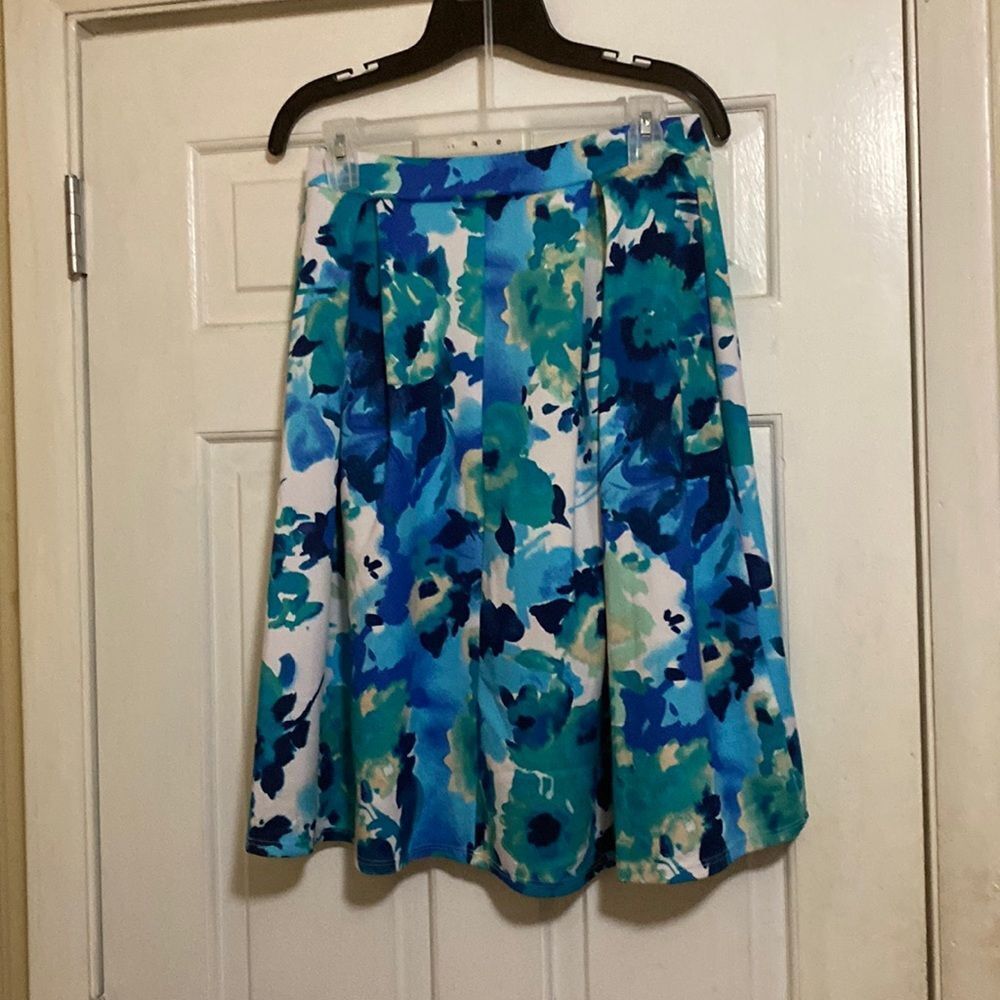 Multicolored cute skirt - Picture 2 of 5